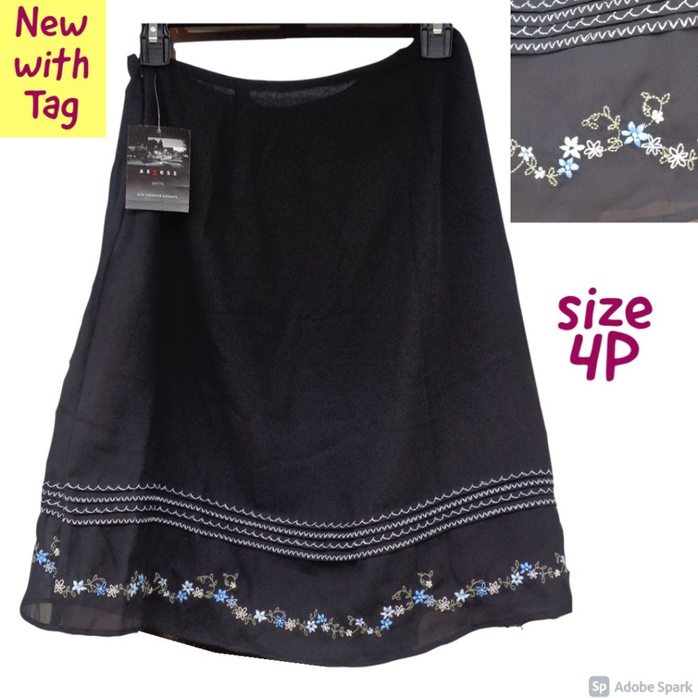 vintage Y2K pastel floral embroidered detail black skirt size 4P petite